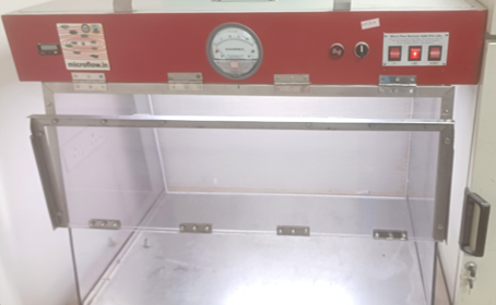Laminar Microflow Cabinet